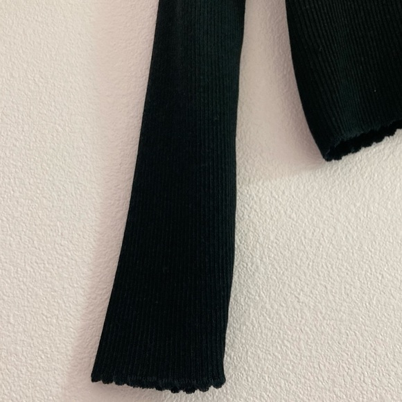 The Great American Sweater - Picture 6 of 9